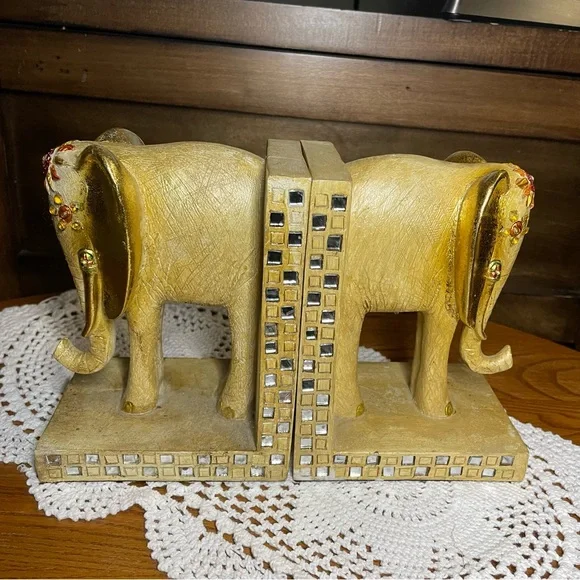 Art deco Gold tone pair of luxury carved Type of Elefants Bookends. - Picture 6 of 7